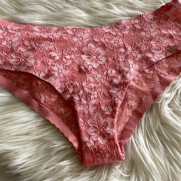 Victoria’s Secret Y2K hip hugger cheeky panties - Picture 1 of 7